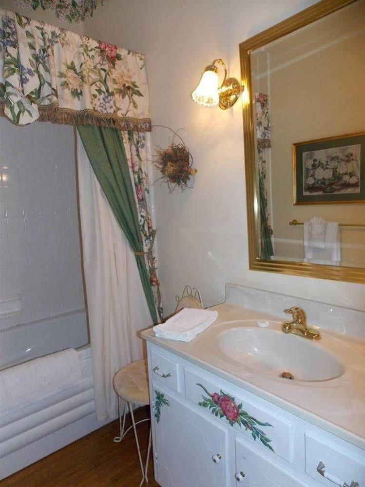 Carriage Lane Inn Murfeesboro Tn マーフリーズボロ エクステリア 写真